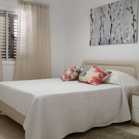 Dalia 9 Apartment Paphos Bagian luar foto