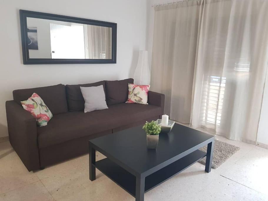 Dalia 9 Apartment Paphos Bagian luar foto