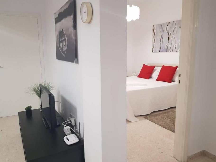 Dalia 9 Apartment Paphos Bagian luar foto
