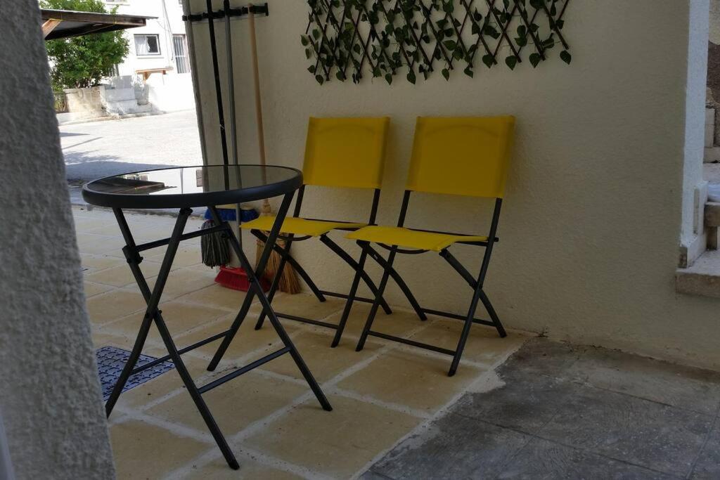 Dalia 9 Apartment Paphos Bagian luar foto